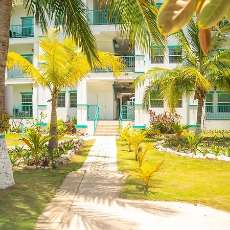Best Western Grand Baymen Gardens