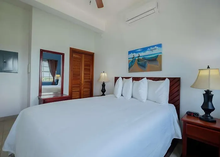 Hotel Western Grand Baymen Gardens *