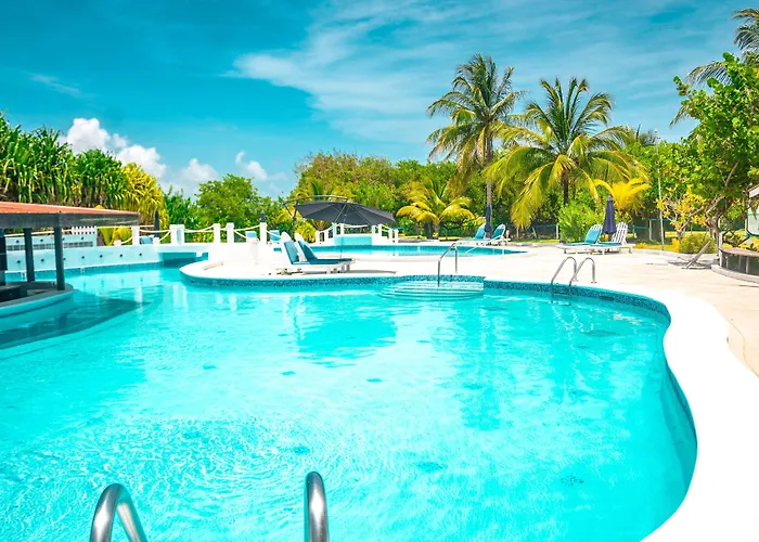 Western Grand Baymen Gardens San Pedro (Ambergris Caye)