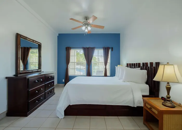 Hotel Western Grand Baymen Gardens *