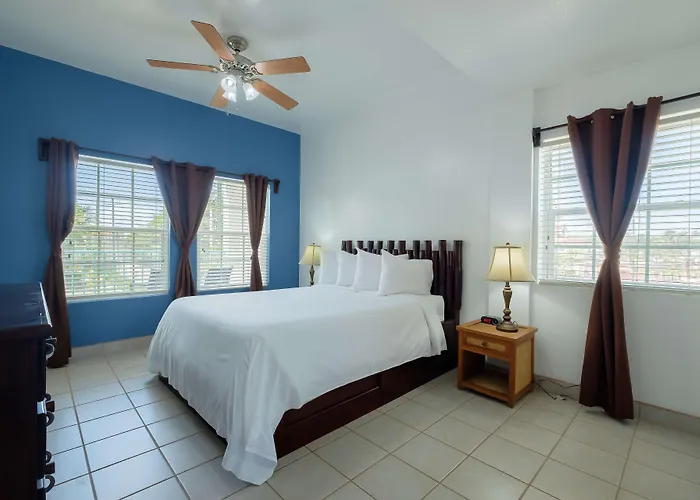 Western Grand Baymen Gardens * San Pedro (Ambergris Caye)